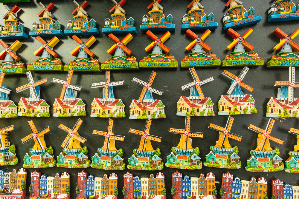 Amsterdam magnets