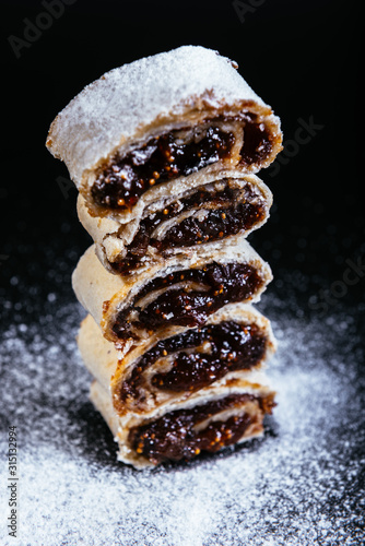 Fig rolls