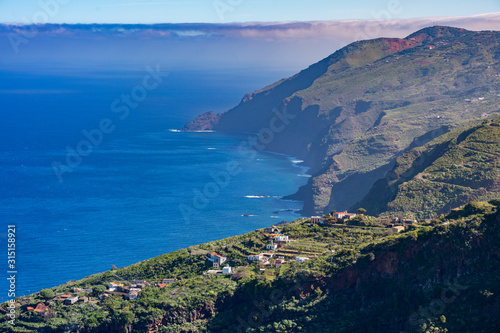 La Palma: Wanderung am Barranco Fagundo im Norden - spektakuläre Aussicht auf die Küste