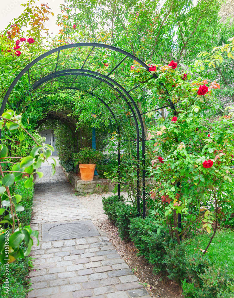 Arched entrance with roses