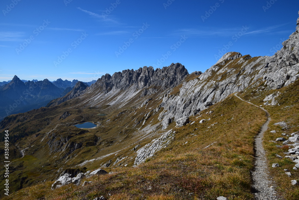 Alpi Carniche - Monte Lastroni e Laghi d'Olbe