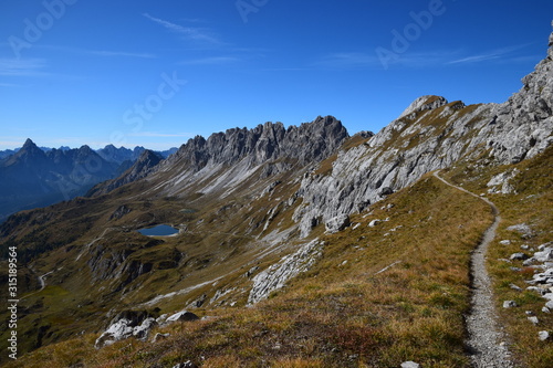 Alpi Carniche - Monte Lastroni e Laghi d'Olbe