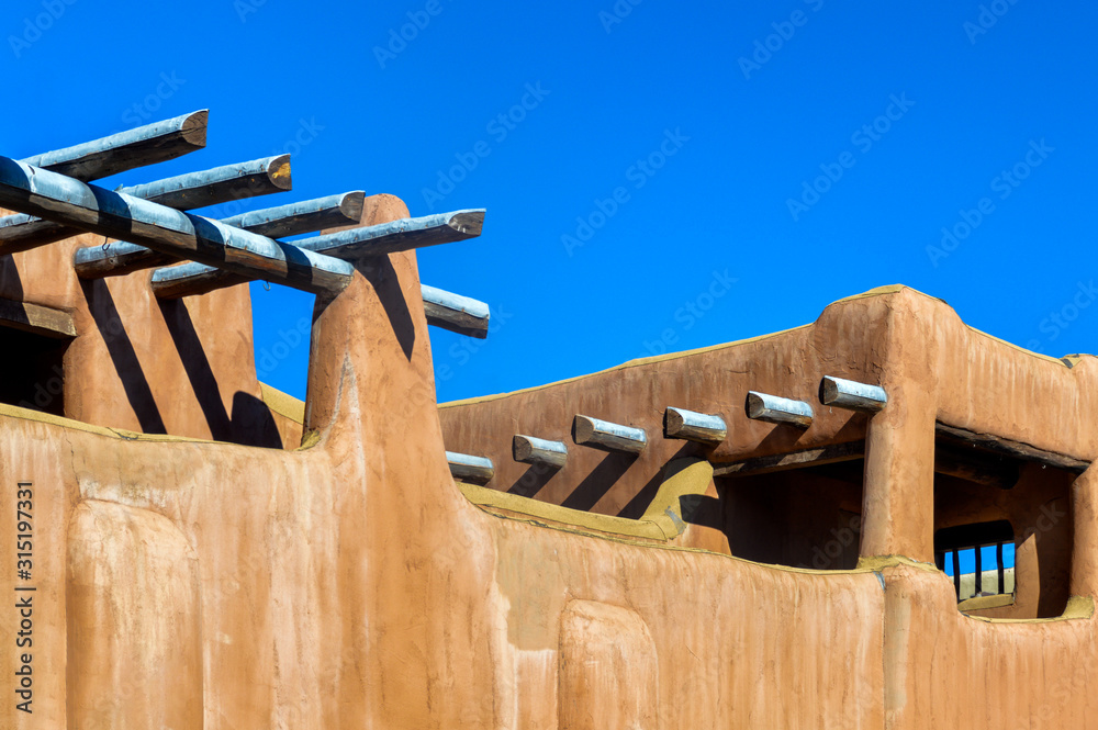 Fototapeta premium Southwestern style pueblo architecture in Santa Fe, New Mexico