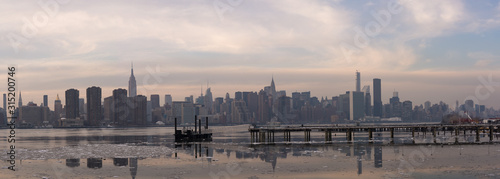 Sunset over New York City © JS_Fotoworx
