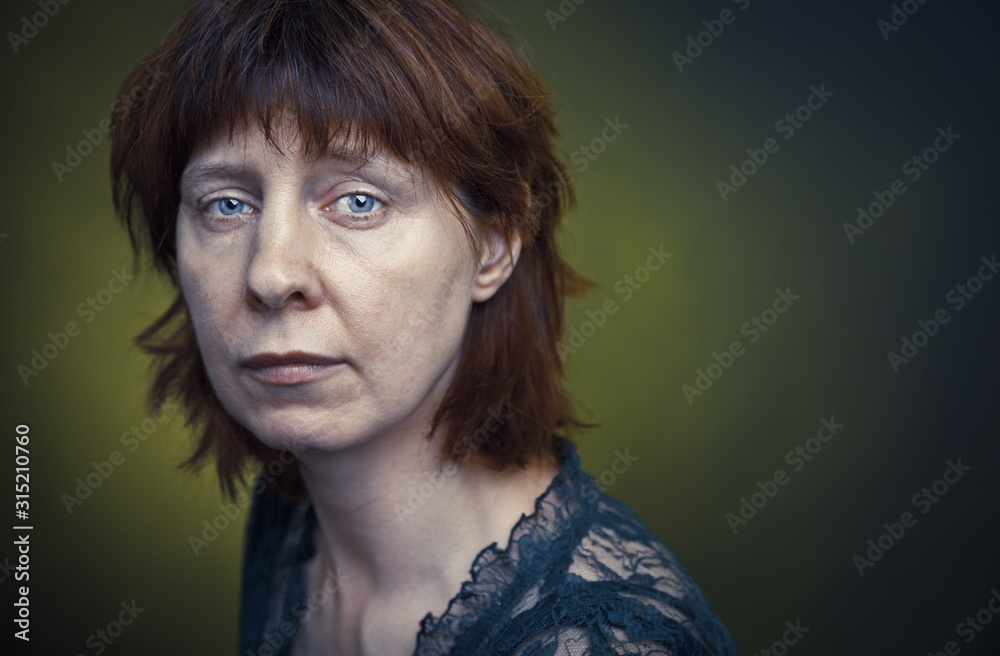 Portrait of a disappointed woman