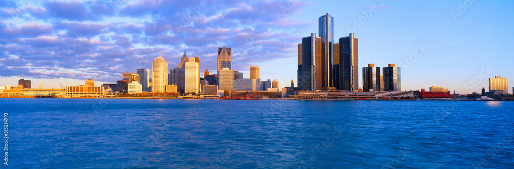 Naklejka premium Renaissance Center, Detroit, Sunrise, Michigan