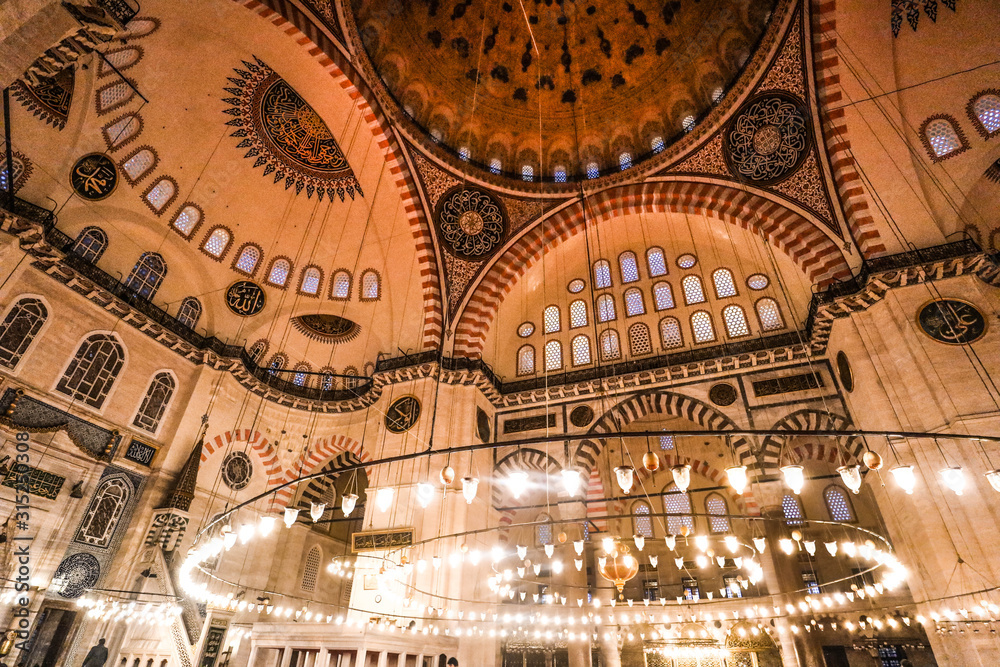 イスタンブールの美しいモスク　ムスリム