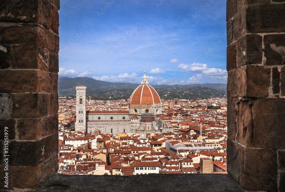 Fototapeta premium フィレンツェの美しい風景 青空