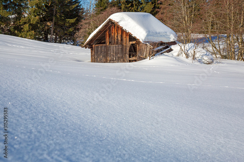 Allgäu - Winter - Stadel - Tiefschnee © Dozey