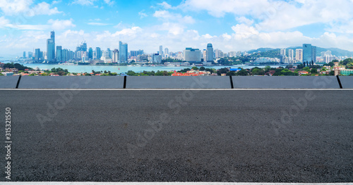 empty highway with cityscape of China © 昊 周