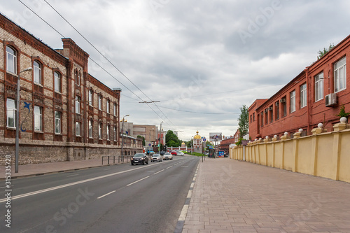 Volzhsky Avenue in Samara