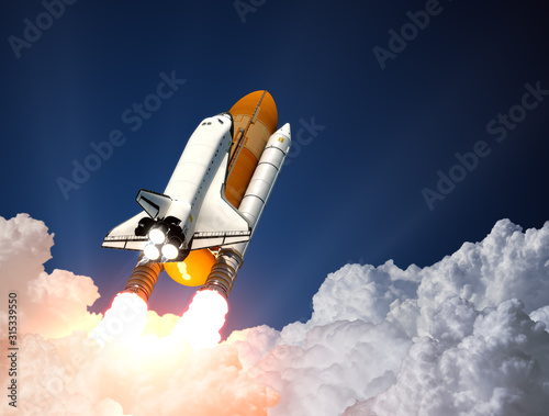 Fototapeta Naklejka Na Ścianę i Meble -  Space Shuttle Launch
