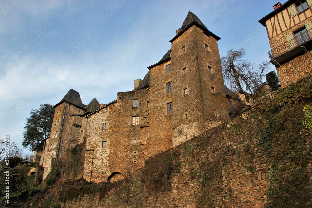 Vieilles maisons à Uzerche (Corrèze) Vieilles maisons à Uzerche (Corrèze)