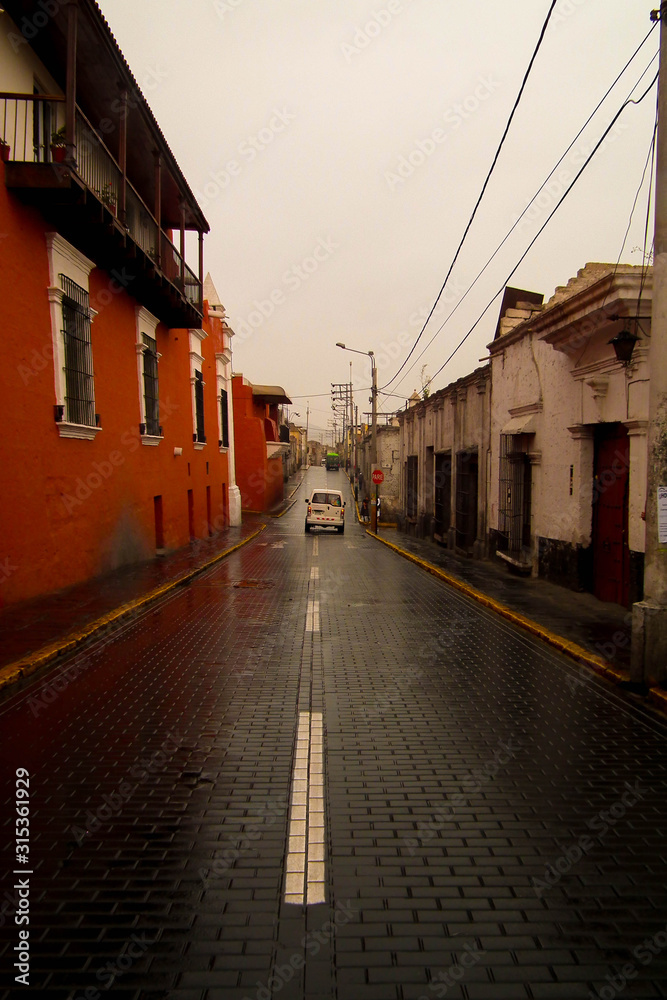 Calle de Arequipa en lluvia