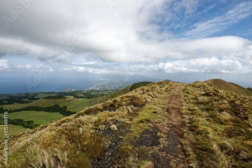 Azoren - São Miguel - Lagoas Empadadas - Wanderweg photo