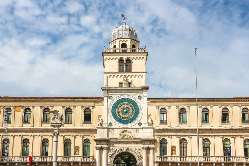Obraz premium Padova, Italy. Beautiful view of clock tower (Torre dell'Orologio) and Piazza dei Signori in Padova.