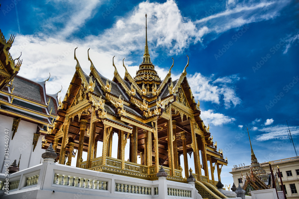 Fototapeta premium Characteristics of traditional Thai architecture