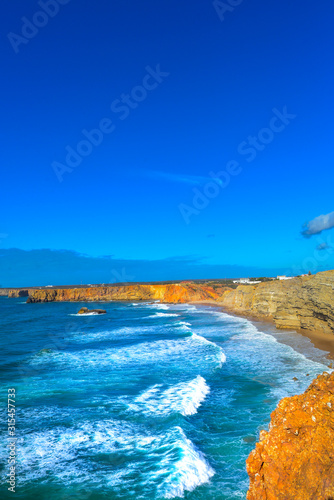 Steilküste bei Cabo de São Vicente, Sagres-Algarve/Portugal