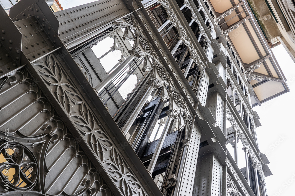 Obraz premium Image of the famous elevator in Lisbon: Santa Justa elevator or the Santa Justa elevator. It attracts many tourists
