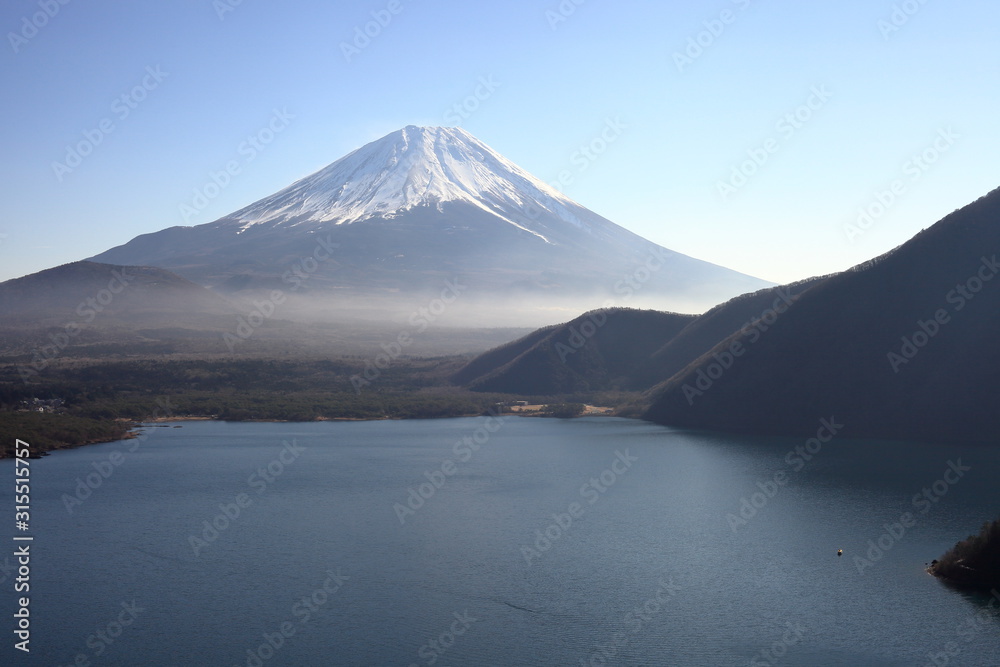 山梨県　本栖湖　富士山