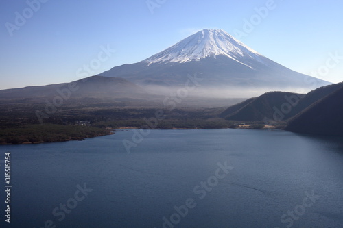 山梨県 本栖湖 富士山