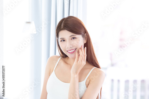 skin care beauty touch face Free Download skin care beauty touch face - GFXLoad