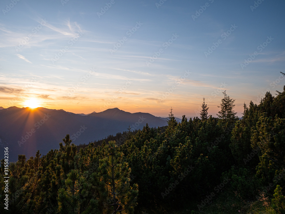 Sonnenuntergang in den Alpen Sonnenuntergang in den Alpen