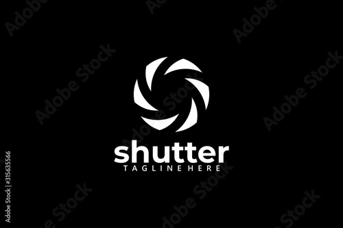 shutter logo icon vector for cam and video studio