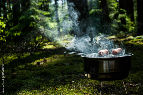 Kiełbasa jedzenie grill 