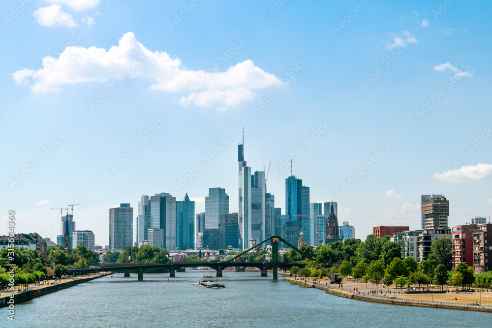 Naklejka premium View of Frankfurt am Main skyline, Germany