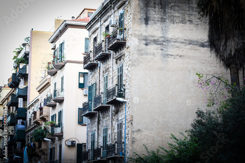 Fototapeta Naklejka Na Ścianę i Meble -  arhitectural buildings design on the historical streets of Palermo - close up view