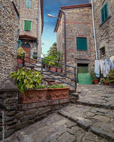 Borgo di Castelvecchio, in provincia di Pistoia