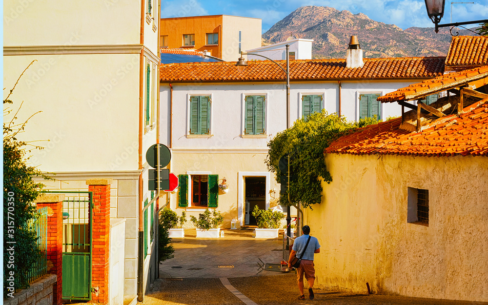Φωτογραφία Corso Umberto I Street in Old city of Olbia on Sardinia Island in Italy