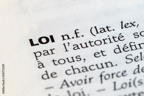 Définition du mot loi dans le dictionnaire français photo