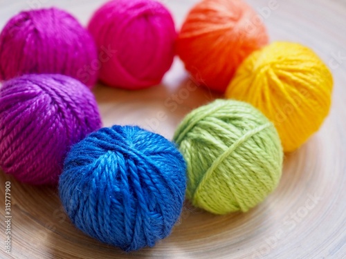 round balls of colourful yarn 