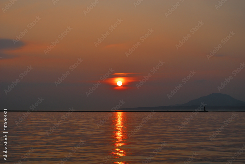 Obraz premium 夕暮れ 海 素材