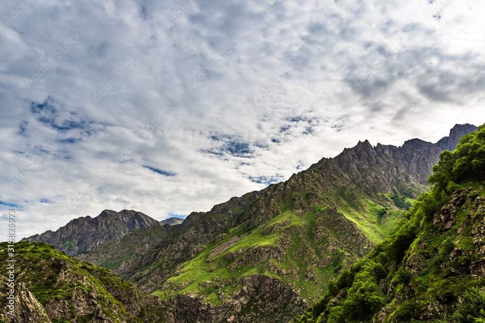 Obraz premium Georgian Mountain Ridge