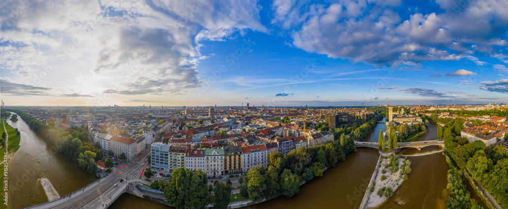 Fototapeta premium Isar w Monachium