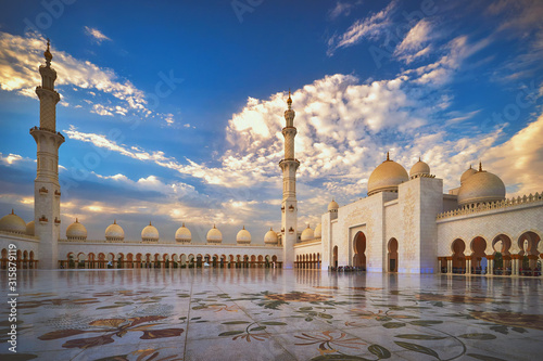 Marble square at the Sheikh Zayed Grand Mosque