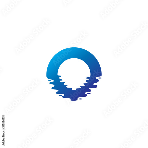 Reflection from a circle in the water. Letter O logo template. letter O logo vector