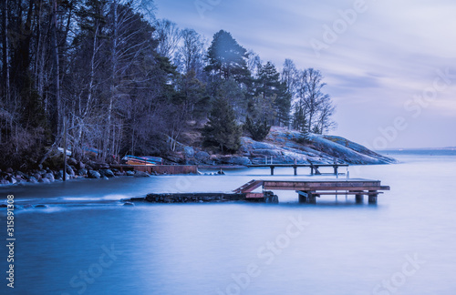 Oslofjord, plaża Krokstrand w Son koło Vestby w gminie Viken w Norwegii, Skandynawia, Europa photo