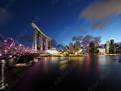 Singapore Cityscape © openyouraperture