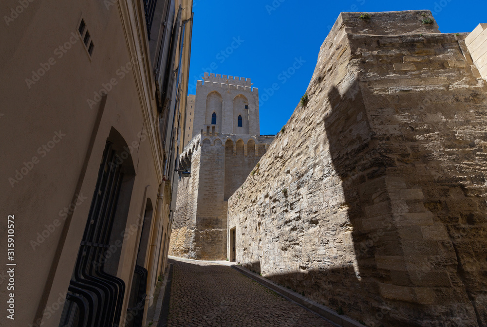 Avignon. Old narrow street in the historic center of the city.