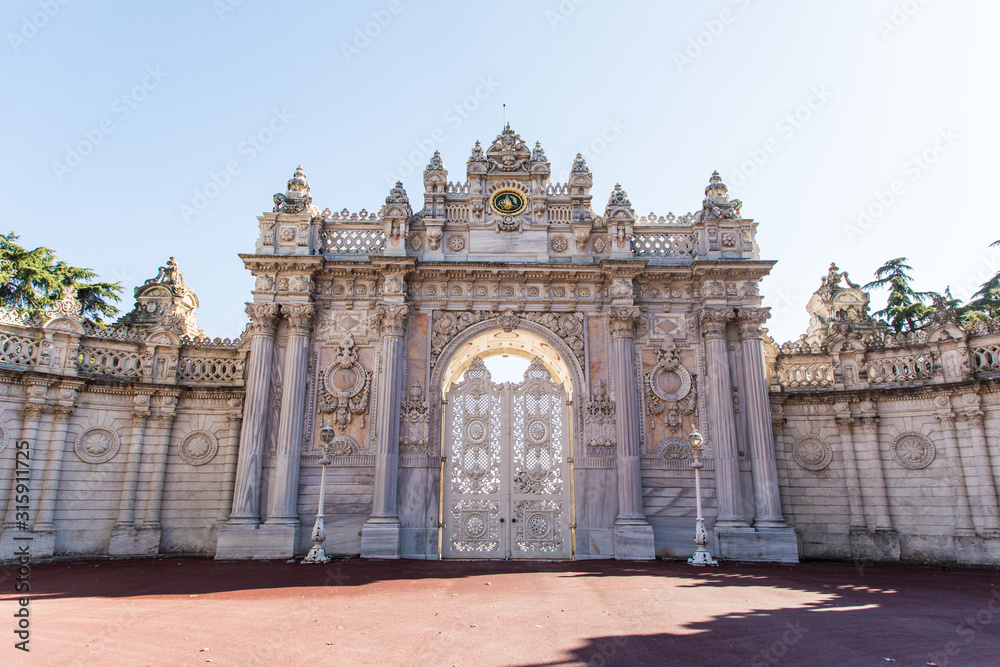 Obraz premium Istambul, Turkey - October, 2019: Historical building center of Istambul. Travel destination.