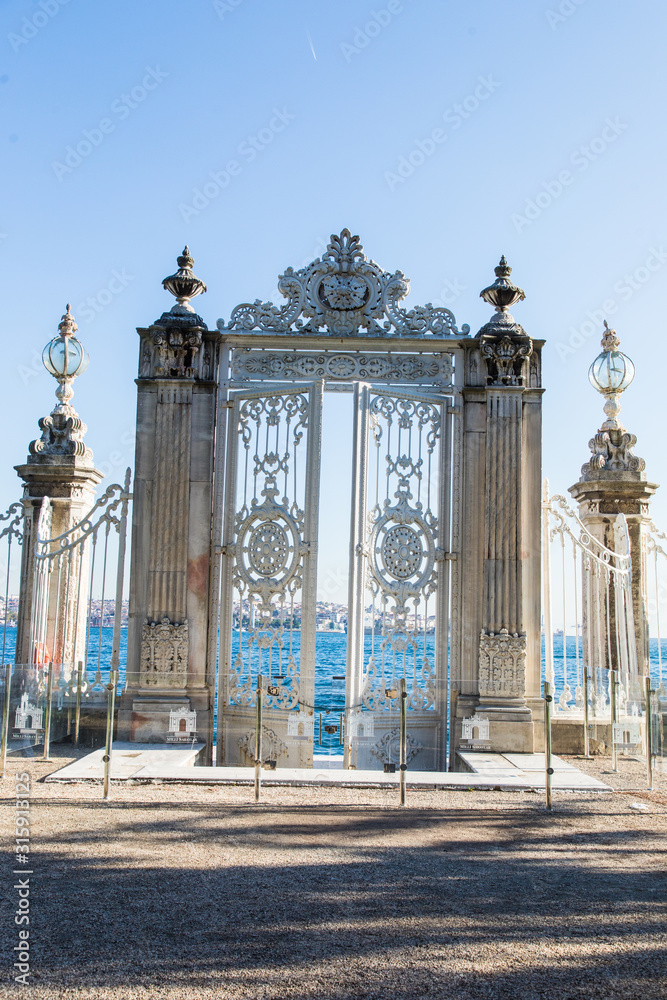 Obraz premium Istambul, Turkey - October, 2019: Historical building center of Istambul. Travel destination.