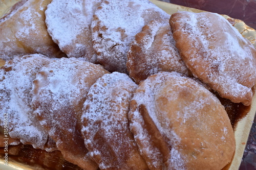Obraz na płótnie Cassatella, tipico dolde ripieno di ricotta della provincia di Trapani. Sicilia occidentale w salonie