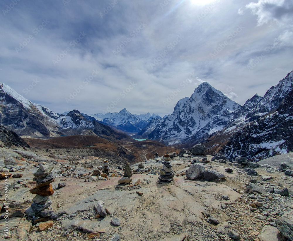 Breathtaking view on Ama Dablan Valley on the way down from Cho La pass. Everest base camp trek: from Dragnag to Dzongla via Cho La pass. Trekking in Solokhumbu, Nepal.