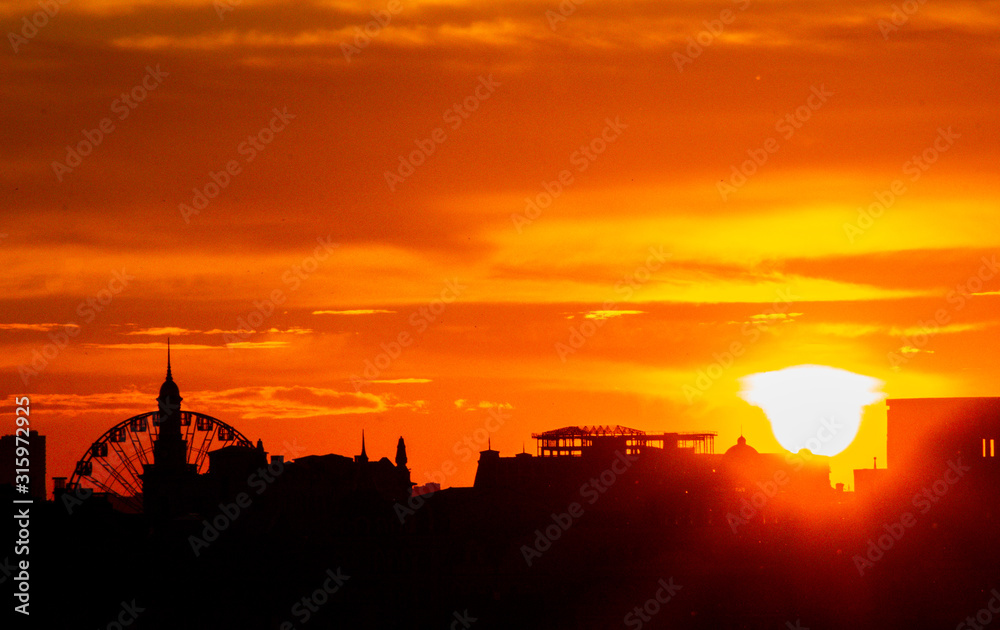 Obraz premium sunset in the city