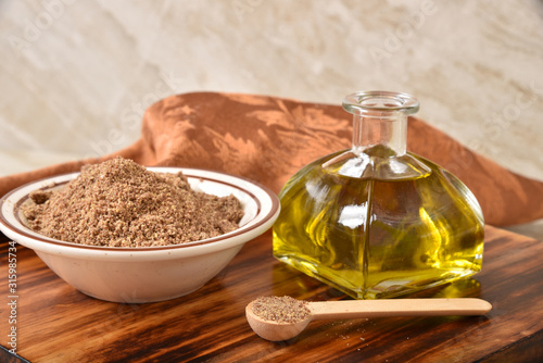Ground flaxseed meal and oil