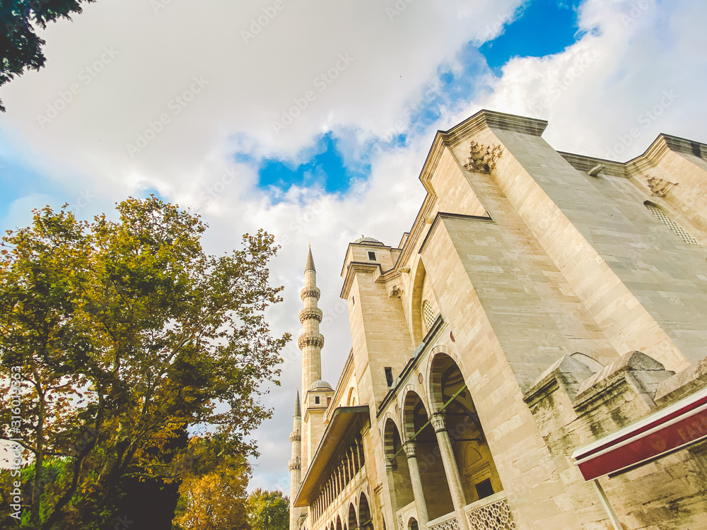 Suleymaniye Mosque. Suleymaniye Camii. Minaret, marmara. Sulaymaniye